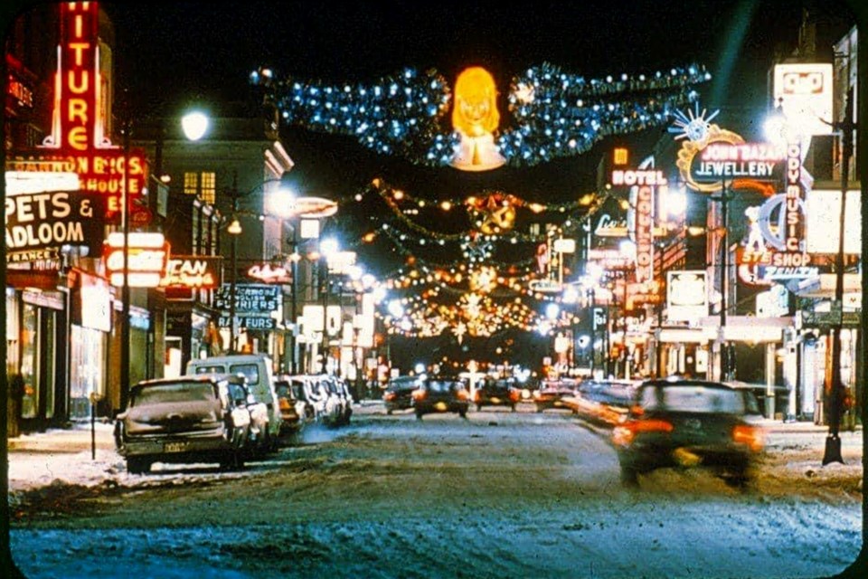 The lights arching over Durham Street, vehicles lined up on either side, perfectly captures the feeling of Christmas shopping in downtown Sudbury in the 1970s.  