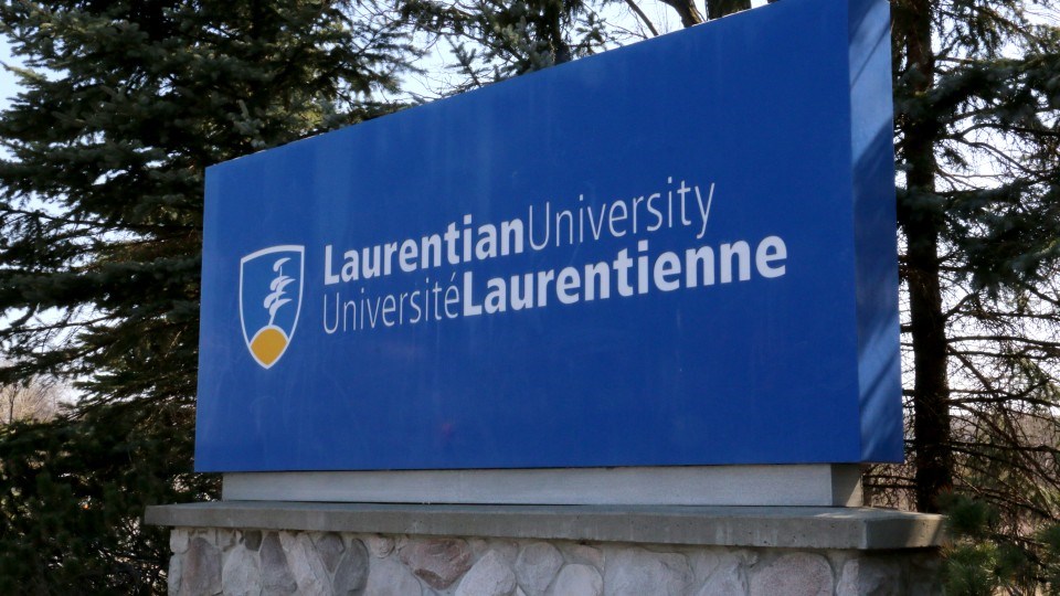 250421_LG-laurentian-university-sign