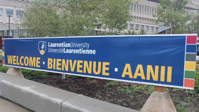 250919_HU_LaurentianUniversity_SignSized