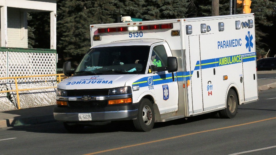 251021_sudbury-ambulance