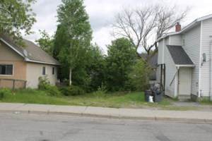 Habitat for Humanity eyes vacant Donovan home for development