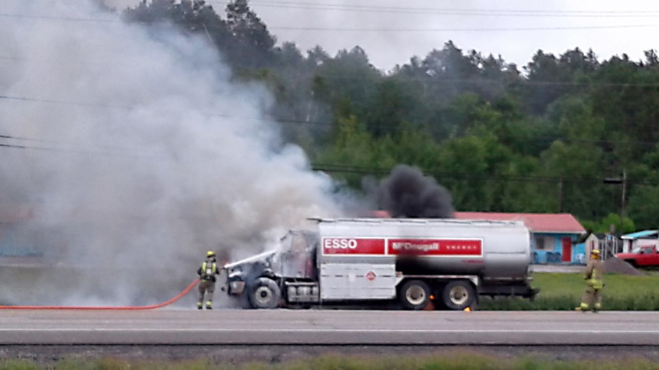 290818_richard-lake-road-fire-crop