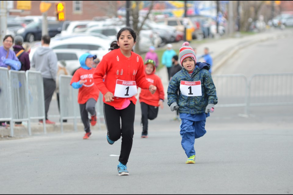 More than 2,000 people participated in this year's  Sudbury Rocks! Race, Run or Walk for Diabetes Sunday morning. Photo by Arron Pickard.