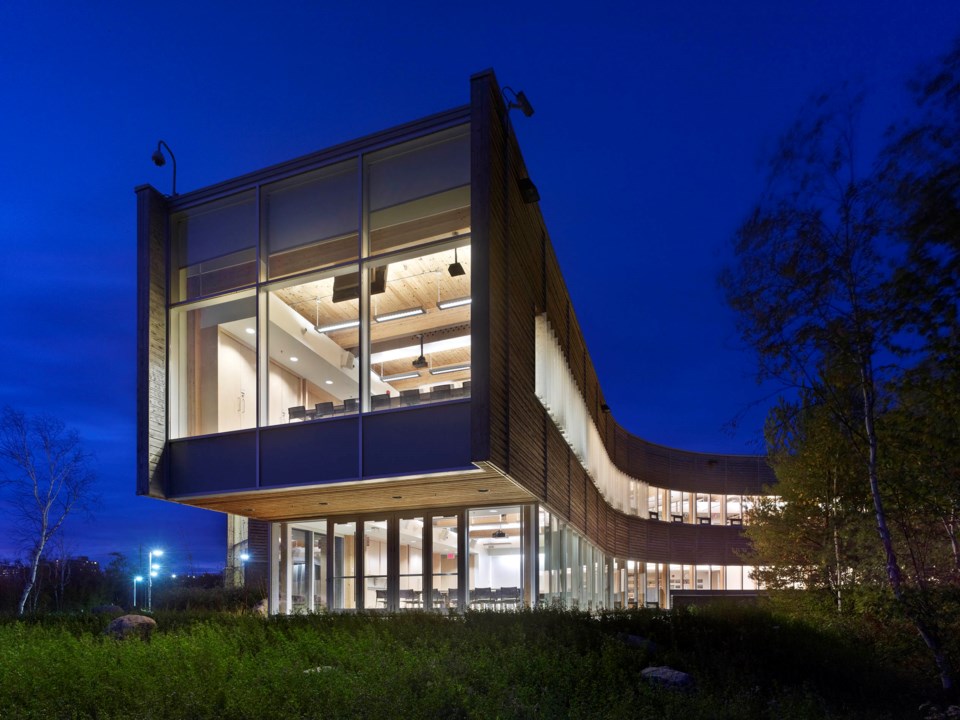 21521-vale-living-with-lakes-centre-17-1