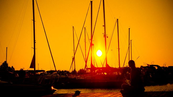sunset_boat