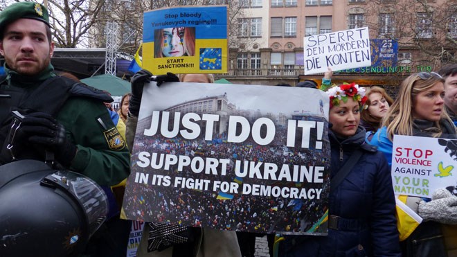 060814_Ukraine_Protests