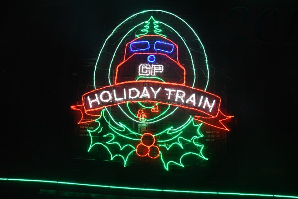 291119_MS_holiday_train_04