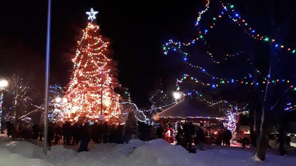 021220_AP_capreol_lights