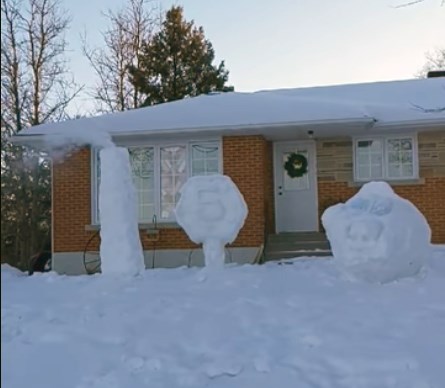 superstack_snowsculpture