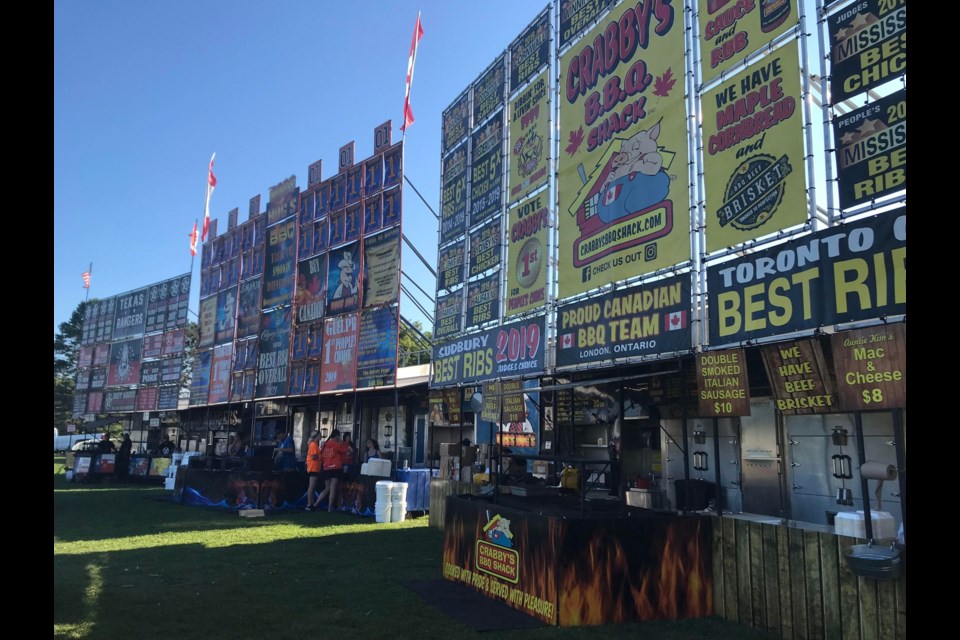 On Friday morning, the rib teams were all set up in Bell Park and prepping for customers to arrive at noon. 