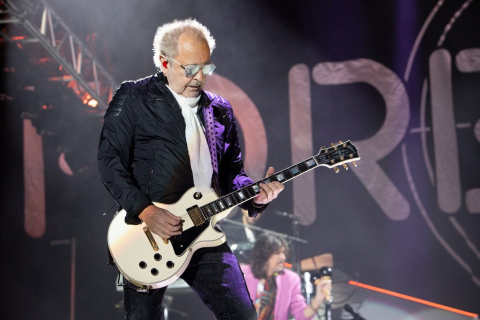 240325_supplied-foreigner-mick-jones