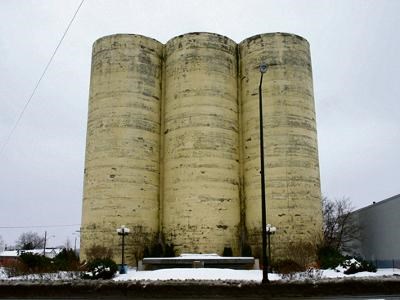 221110_silos