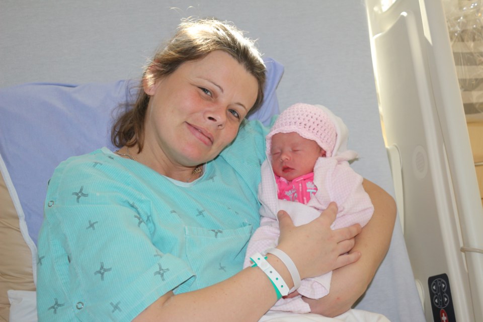 Pamela Blacklock holds her newborn daughter Winter Rose Larabie-Lafrance. Winter was the first baby born in Sudbury in 2018. (Matt Durnan/Sudbury.com)