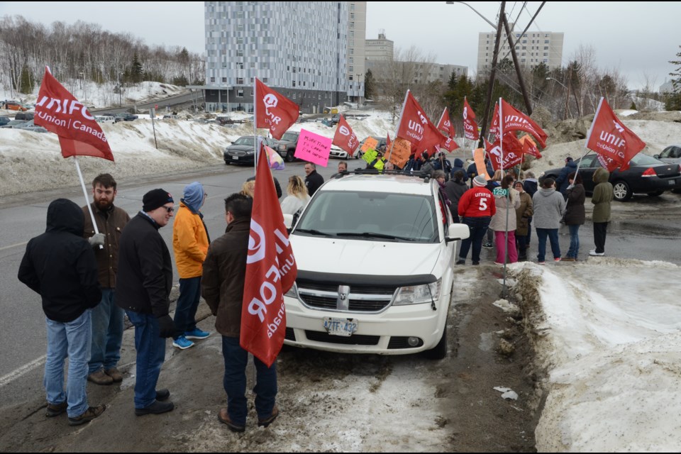 Mine Mill Local 598/Unifor came out to support their fellow members at St. Joseph's Villa on Friday during an information picket. (Arron Pickard/Sudbury.com)