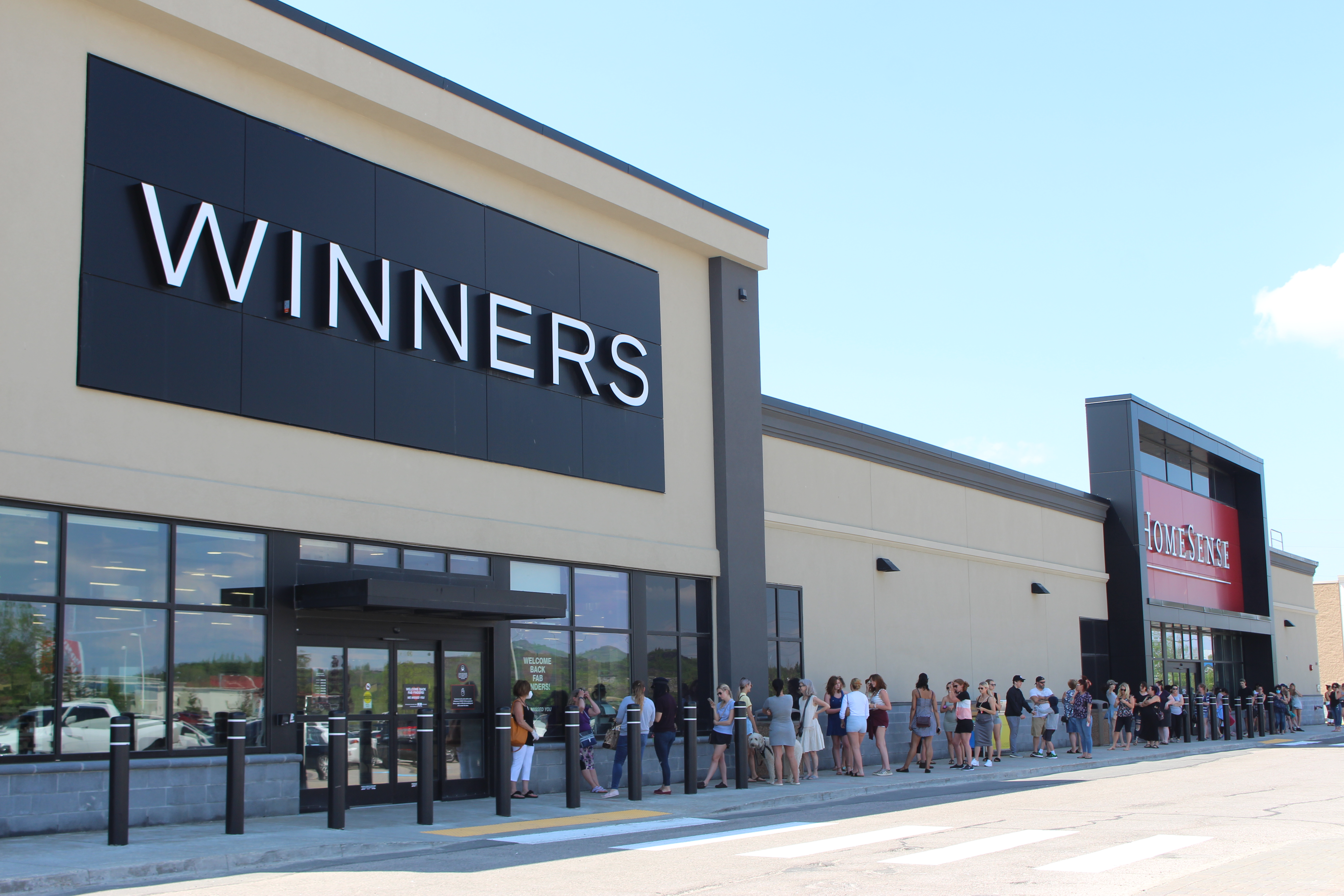 Shoppers Seem Really Happy That Winners Homesense Is Open Again Sudbury News