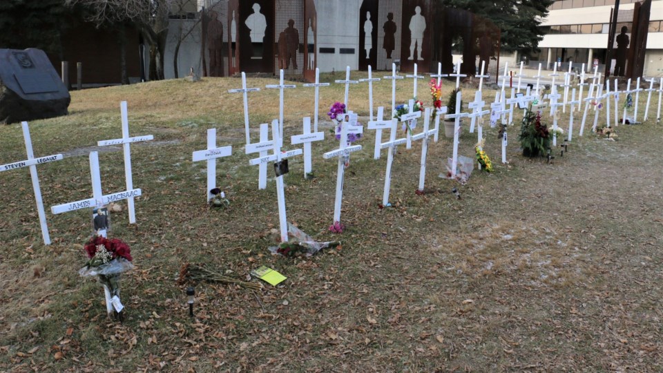 251120_LG_Memorial Crosses-1Sized