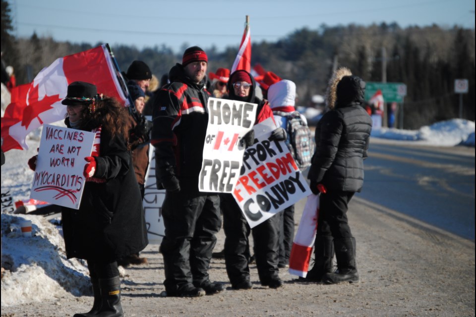 Offering messages of love and support, hundreds of people gathered earlier today to wish Convoy to Ottawa 2022 the best as they made their way through the Greater Sudbury area. 