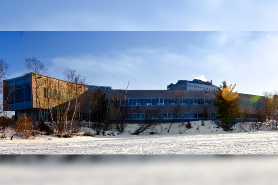 220124_livinglakescentre_winter