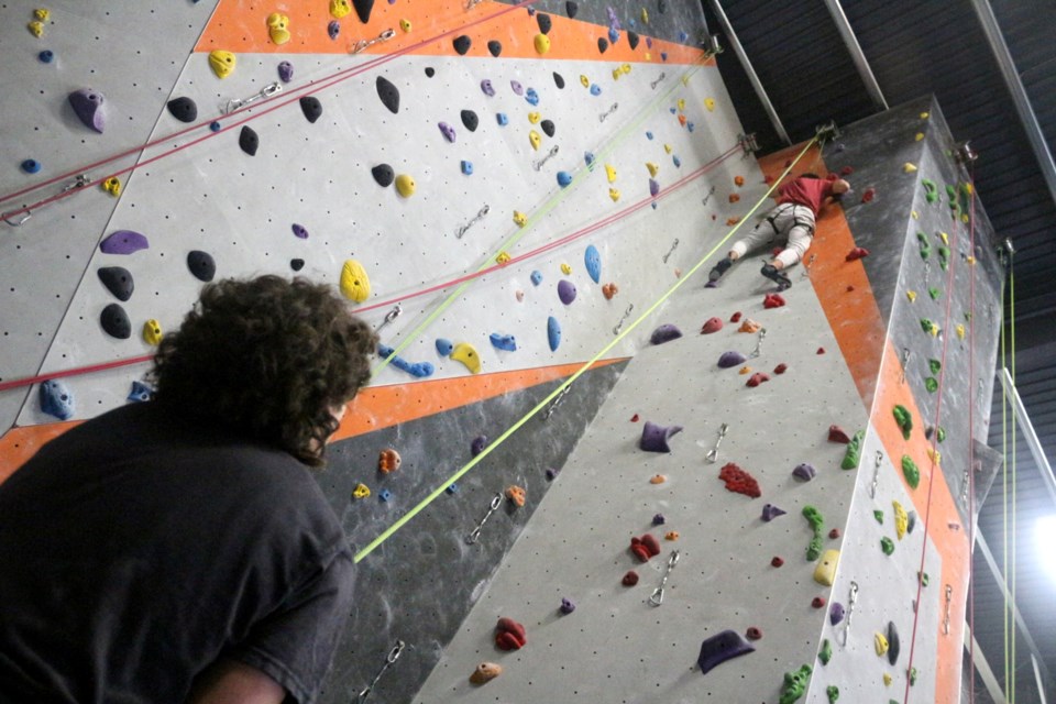 100324_mg-arc-fitness-climbing