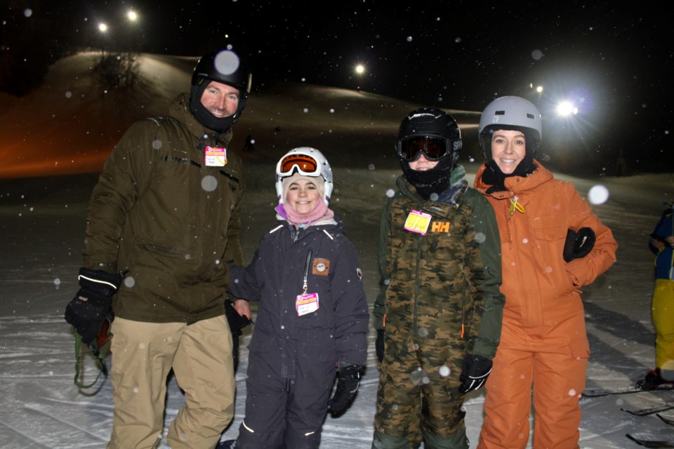 110125_tc_lively_ski_hill-6
