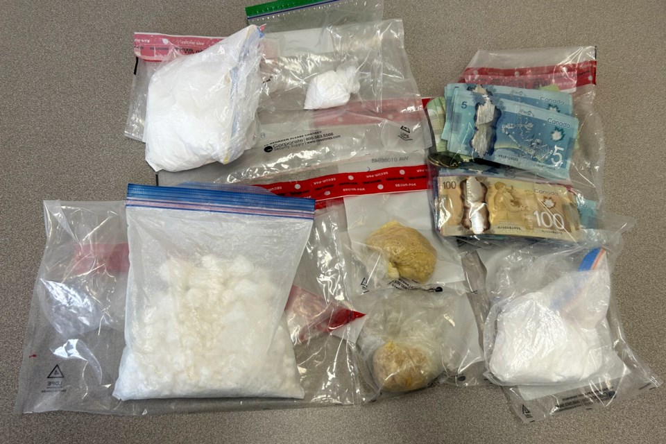 150525_supplied-gsps-elm-traffic-stop-seizure