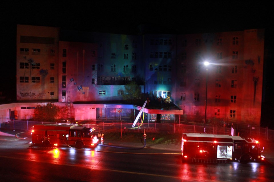 210525_tc_old_hospital_fire6