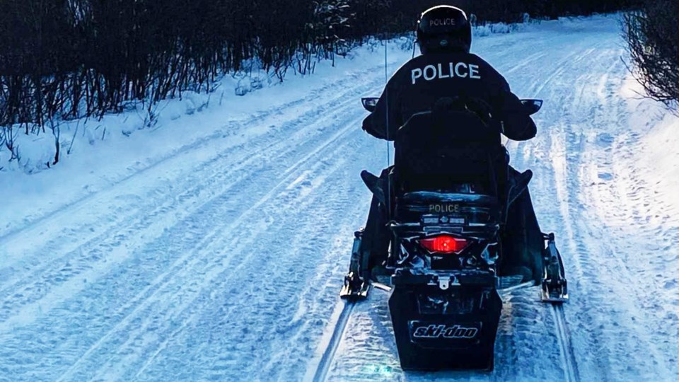 police_snowmobile_sized