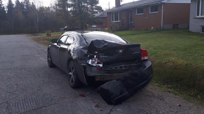 171018_damaged_car