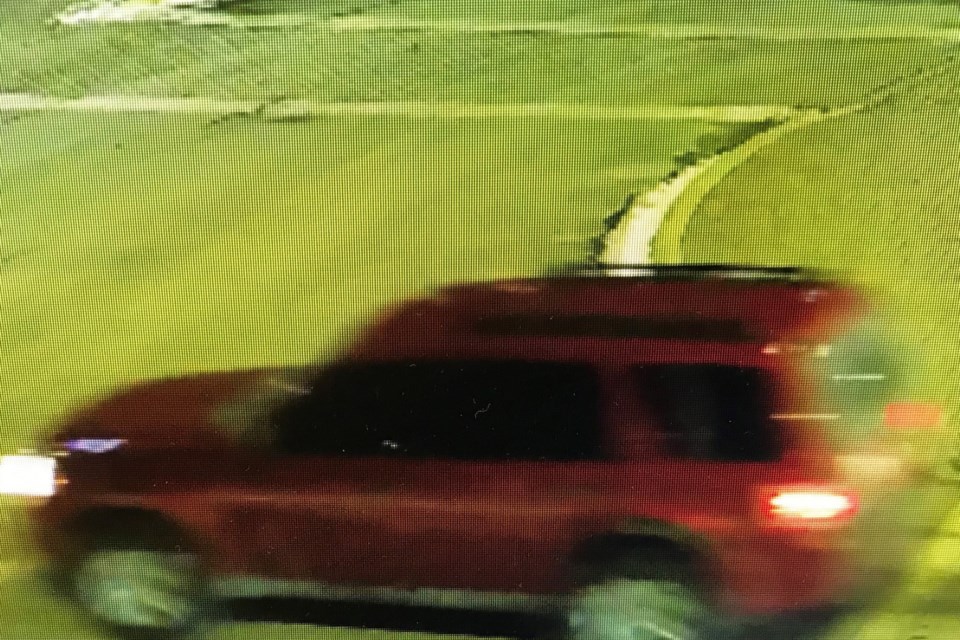 The vehicle that dropped a man off at HSN Nov. 21 before leaving the scene immediately. At this time, it is unknown where the original incident took place and anyone with information related to this matter is asked to contact the Criminal Investigation Division at 705-675-9171 or Crime Stoppers at 705-222-8477.
