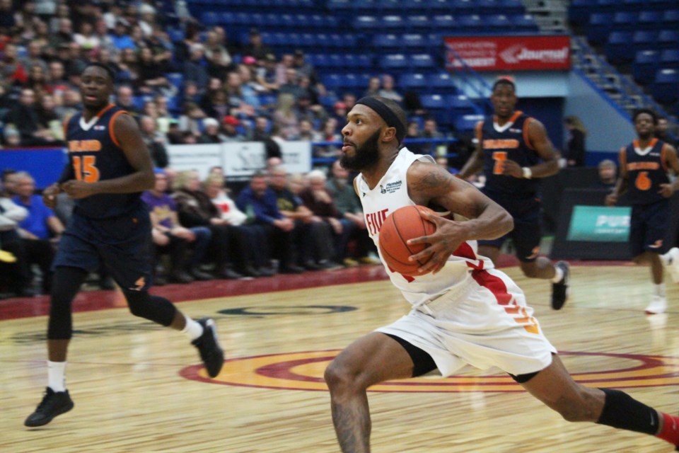 Greater Sudbury weathered a winter storm on Saturday and the Sudbury Five weathered the Island Storm on Sunday, defeating the PEI squad by a score of 139-125. (Keira Ferguson/Sudbury.com)