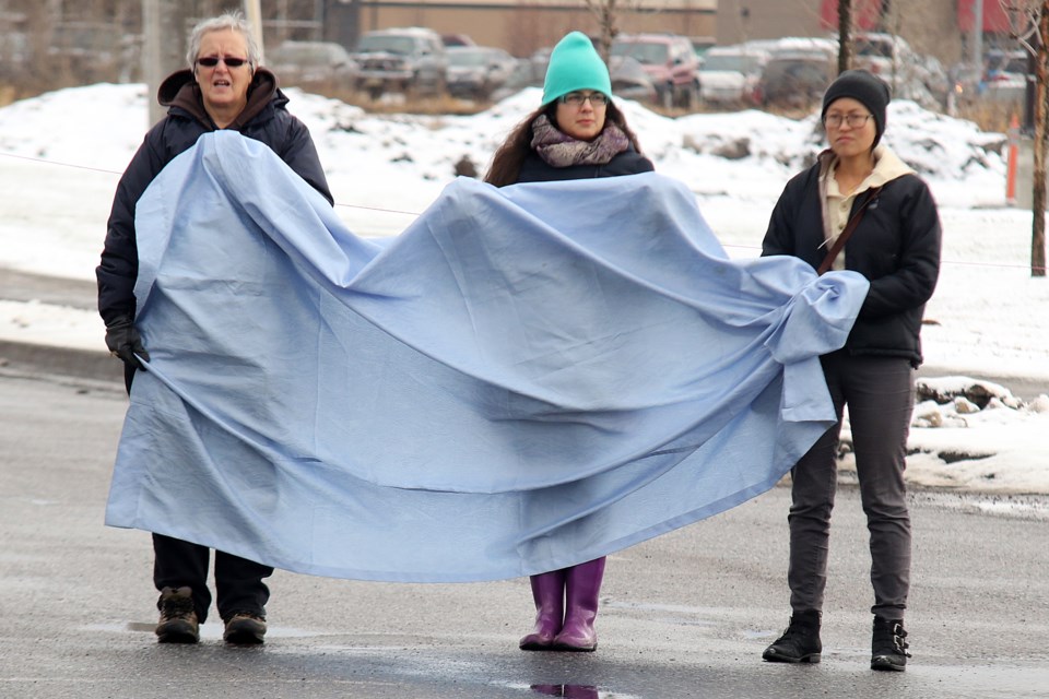 This blanket symbolizes clean water and was presented on Monday, Dec. 5, 2016 at an anti-pipeline protest at Memorial Avenue and the Harbour Expressway (tbnewswatch.com). 