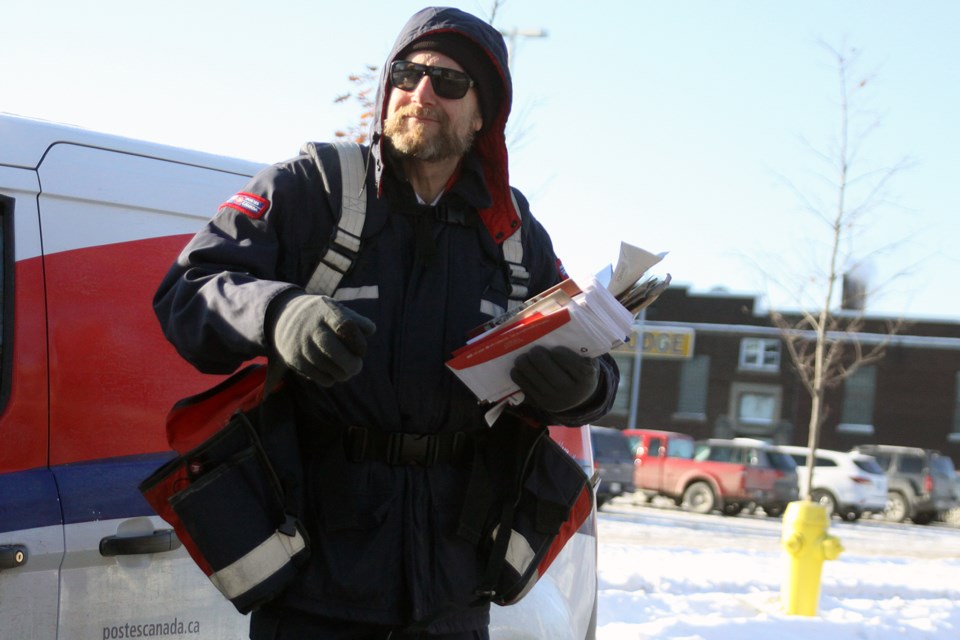 Cold mail carrier
