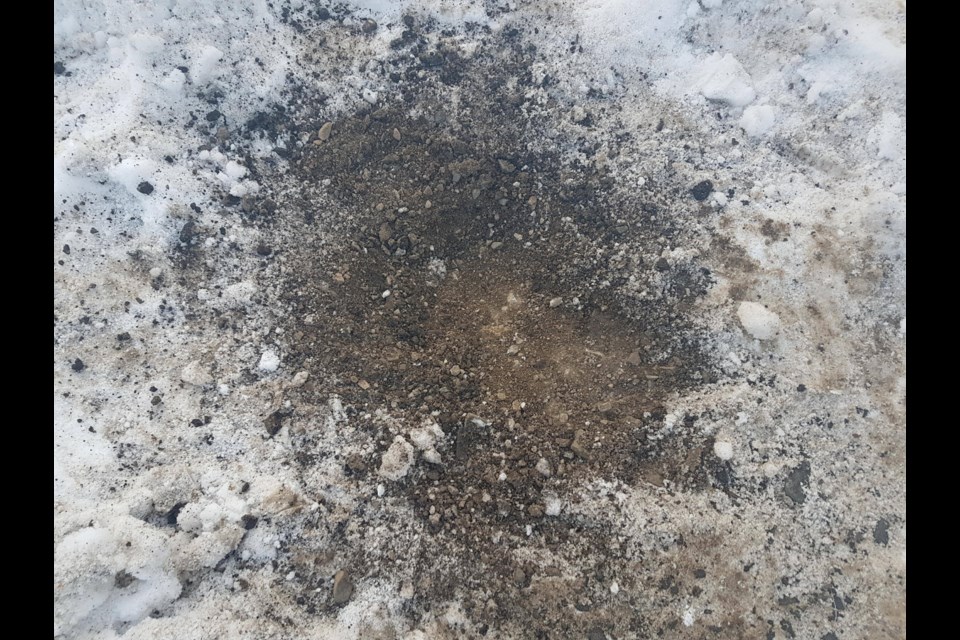Members of the Thunder Bay Centre of the Royal Astronomical Society of Canada say it is unlikely a meteorite struck near Highway 61 last week. 