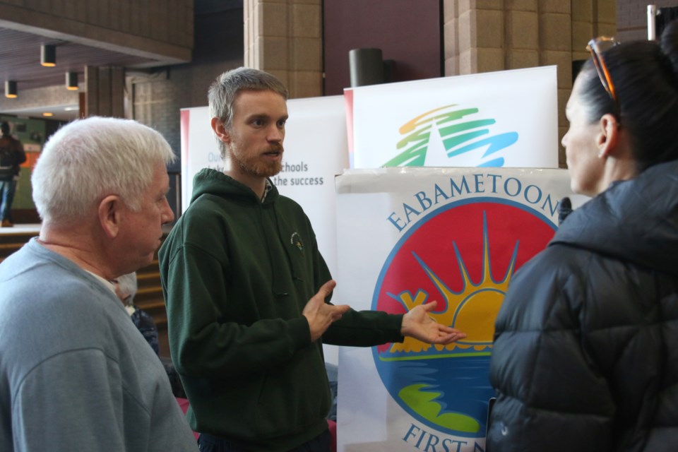 Erik Streufert, an outdoor education teacher in Fort Hope, explains why he went north for his teaching career to prospective new teachers at the Lakehead University Education Career Fair. 