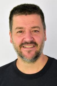 Tocheri-HeadShot-for- HOP portrait