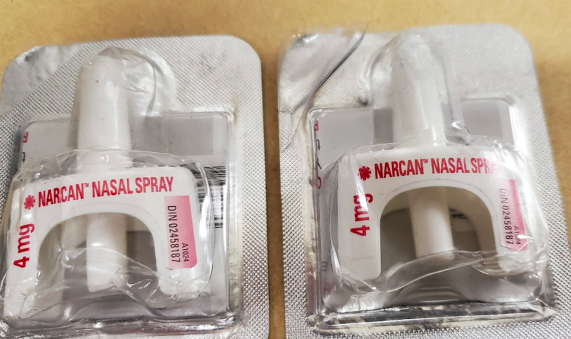 nasal-spray-naloxone