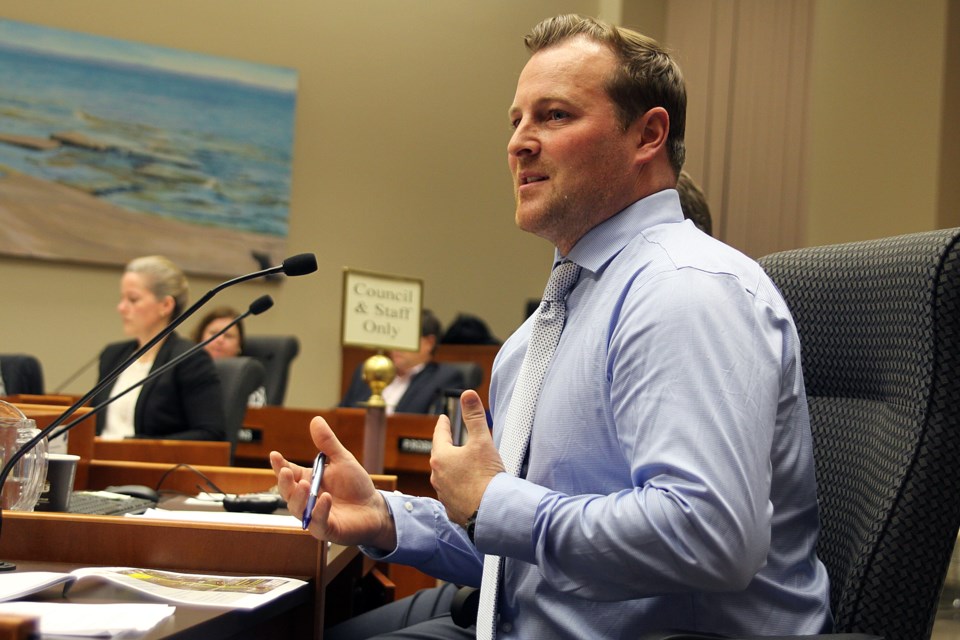 Ministry of Transportation spokesman Beau Little answers questions about detours on Highway 61 during the next construction season at the Thunder Bay city council meeting on Monday, November 27, 2017. (Matt Vis, tbnewswatch.com)