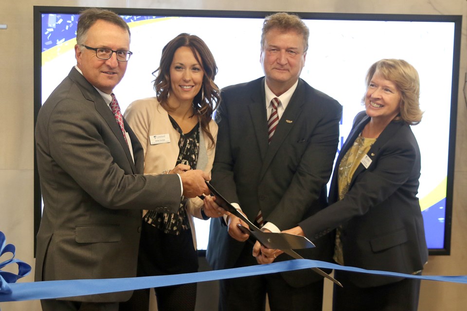 Student Central Ribbon Cutting 2