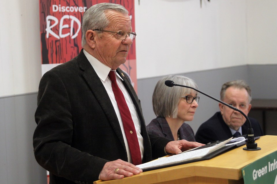 Red Rock mayor Gary Nelson at a news conference announcing $25.7 million from the provincial and federal governments for the community's new water pollution control plant on Friday, April 27, 2018. (Matt Vis, tbnewswatch.com)