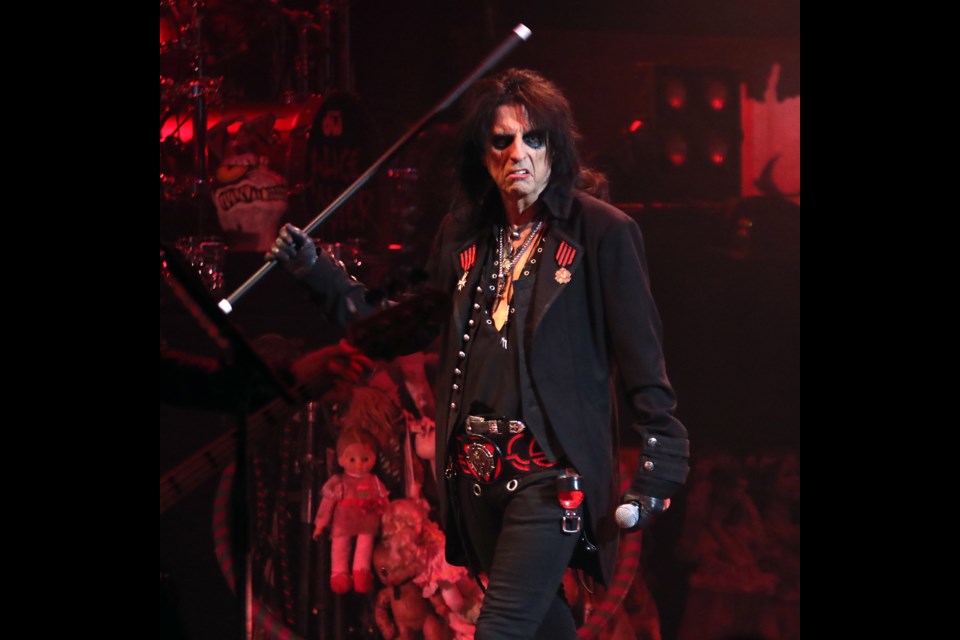 Alice Cooper performs at the Thunder Bay Community Auditorium on Wednesday, Aug. 29, 2018. 