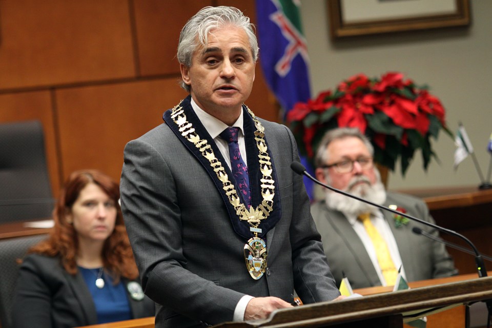 Mayor Bill Mauro delivers his inaugural address to Thunder Bay city council on Monday, December 3, 2018. (Matt Vis, tbnewswatch.com)