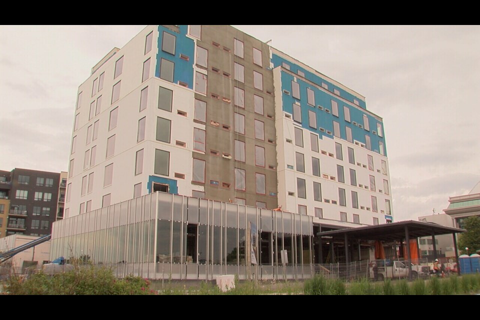 The 8-storey Delta by Marriott Hotel is being built on Thunder Bay's waterfront (tbnewswatch.com)
