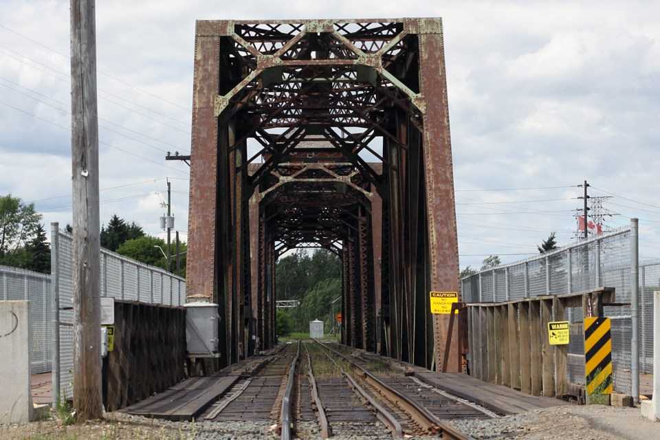 CN officials have offered using a shared rail deck to reopen the James Street Swing Bridge to vehicular traffic. (Matt Vis, tbnewswatch.com)