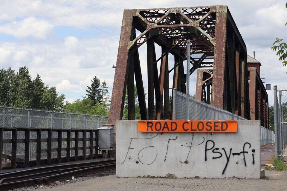 Swing Bridge (FWFN side)