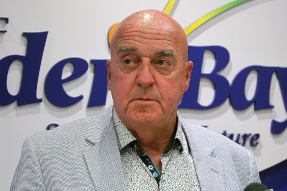 Thunder Bay mayor Keith Hobbs speaks at a city hall press conference on Wednesday, July 18, 2018. (Matt Vis, tbnewswatch.com)