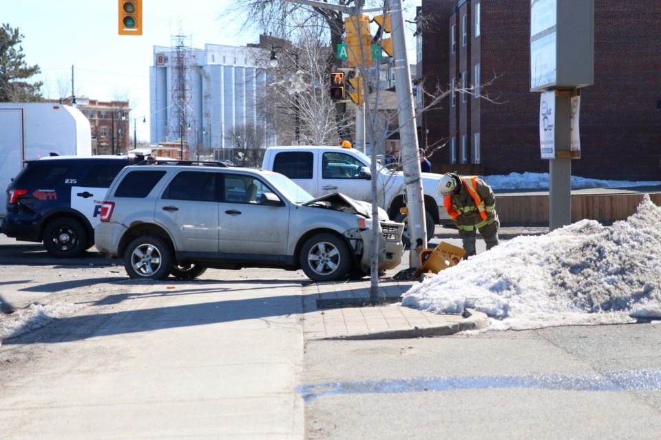 Police continue to investigate a motor vehicle collision on the corner of Arthur Street and Syndicate Avenue South that sent one person to hospital with minor injuries. 