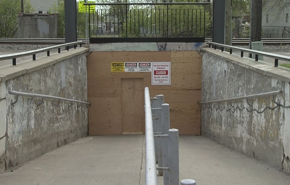 east end subway