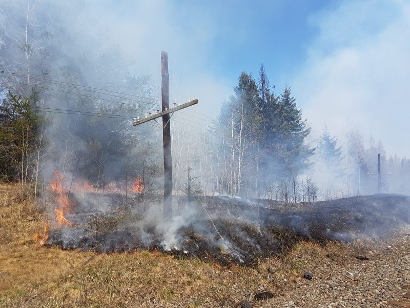 A wildfire in Shuniah came within 30 metres of residences on Wednesday, May 16, 2018. (Shuniah Fire and Emergency Services)