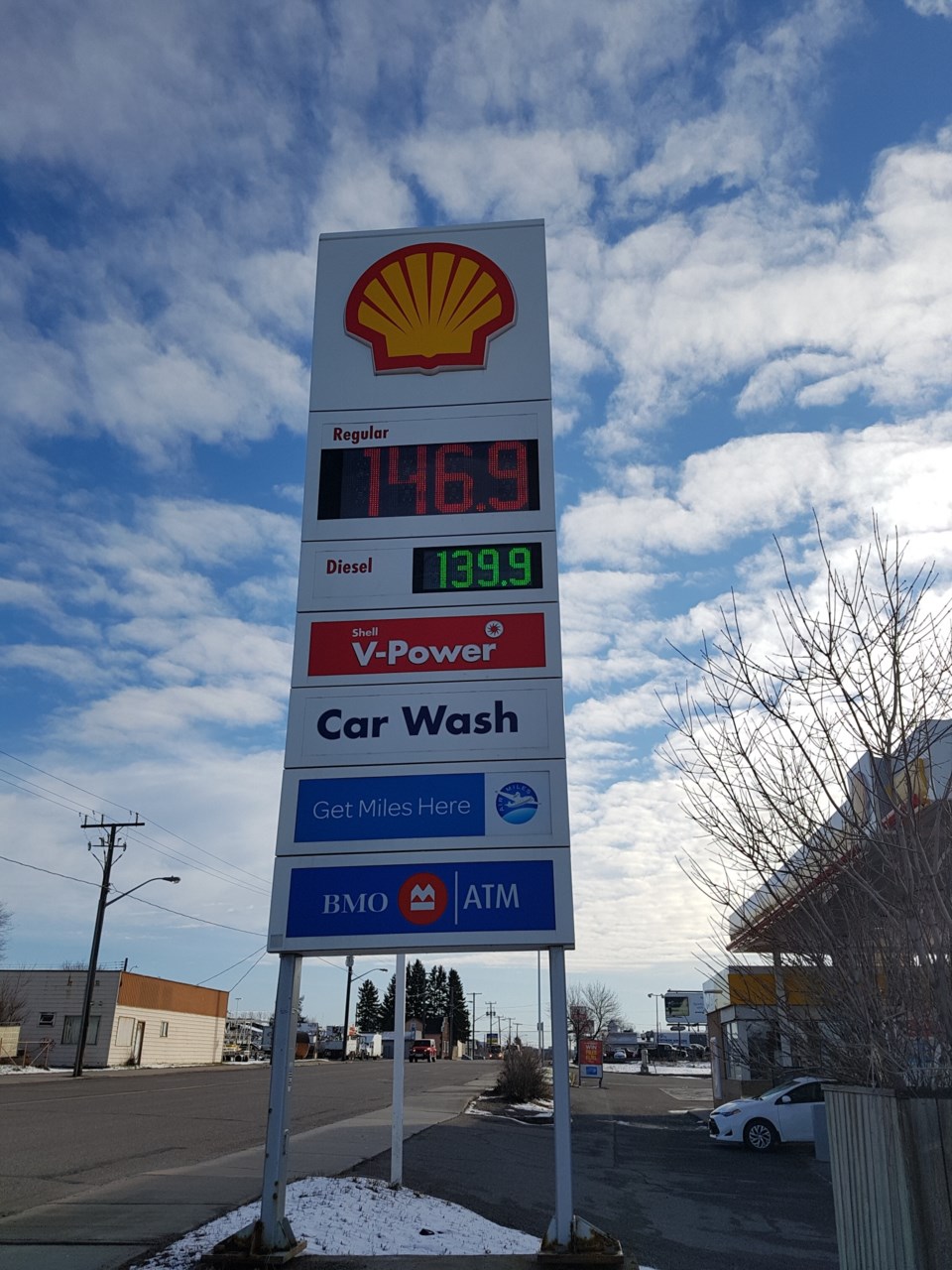 Gas 145.9 sign
