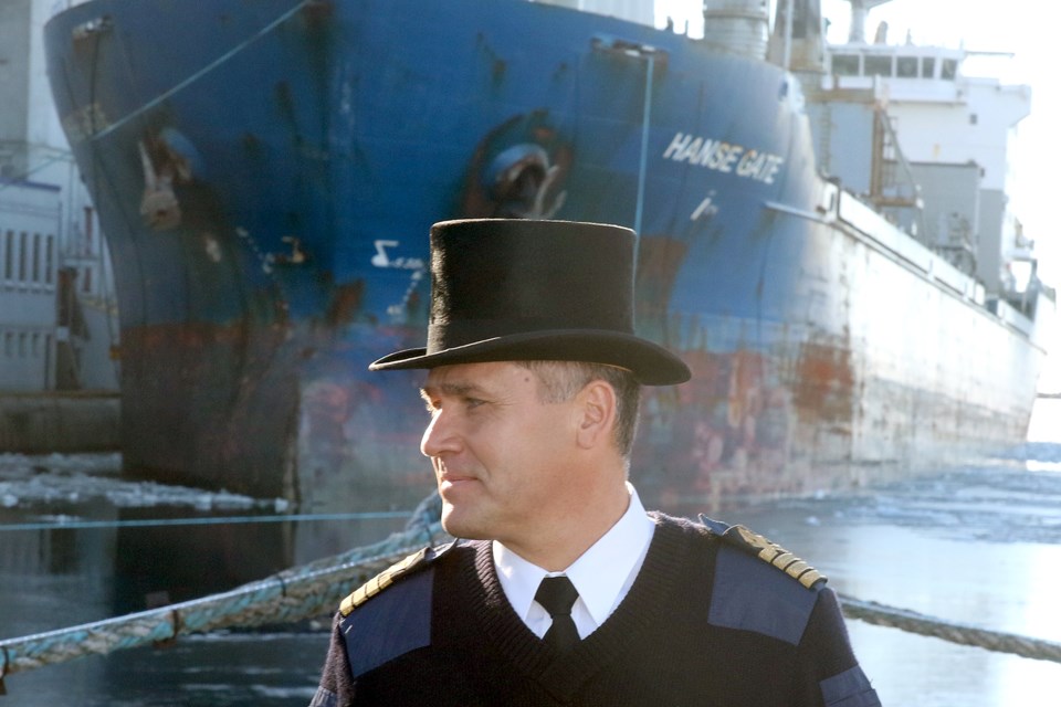 Capt Sergey Krachnov Top Hat